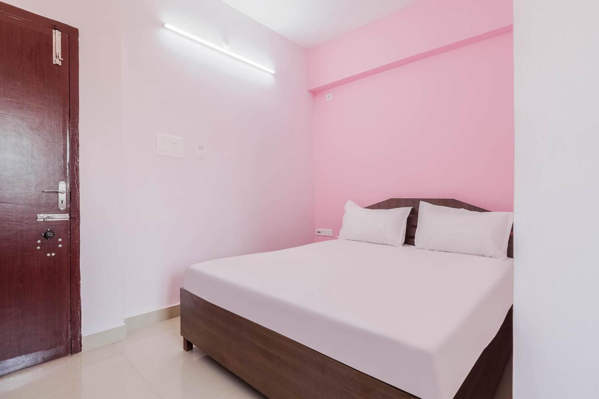 Oyo Flagship Anantha Residency Hotel มทุราย ภายนอก รูปภาพ